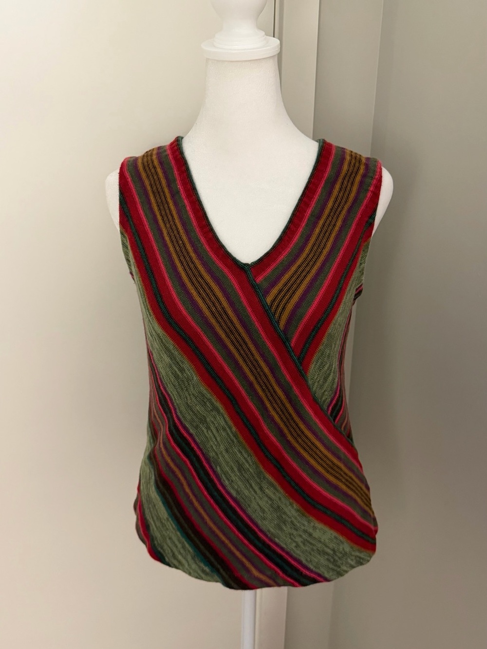 Retro Chaps Diagonal Striped V-Neck Sleeveless Knit Tank Linen Blend